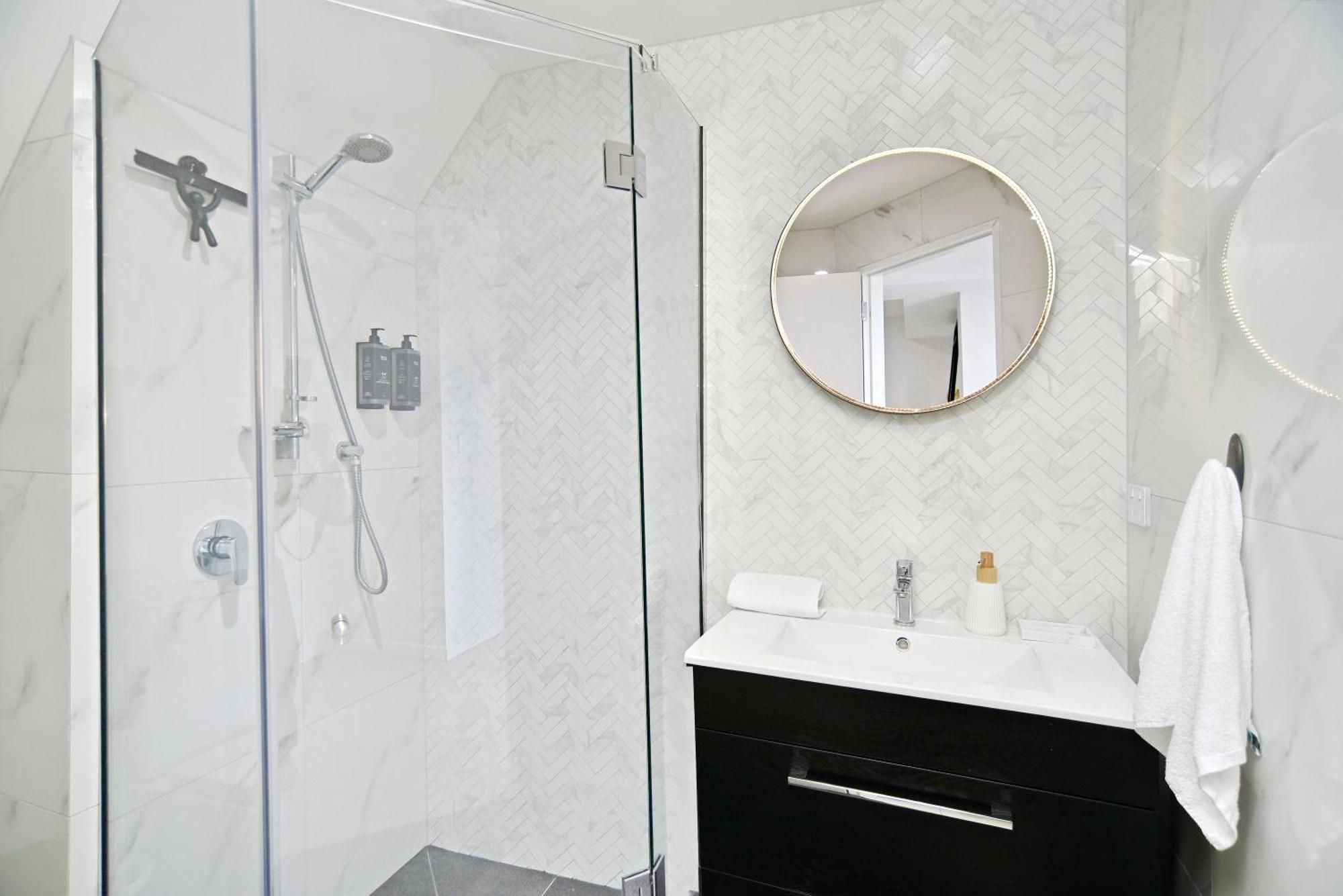 Latimer Loft - Christchurch Holiday Homes Eksteriør billede